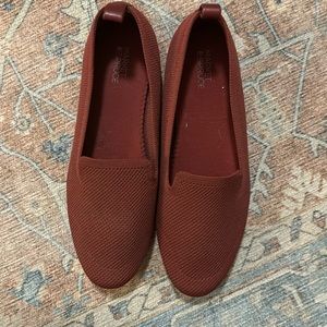 Never worn red ballet flats size 7